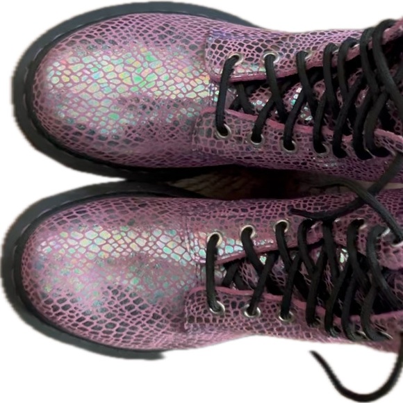 Dr. Martens Pascal 1460 Metallic Purple Snake Rare Find Women’s Combat Boots - Picture 10 of 13